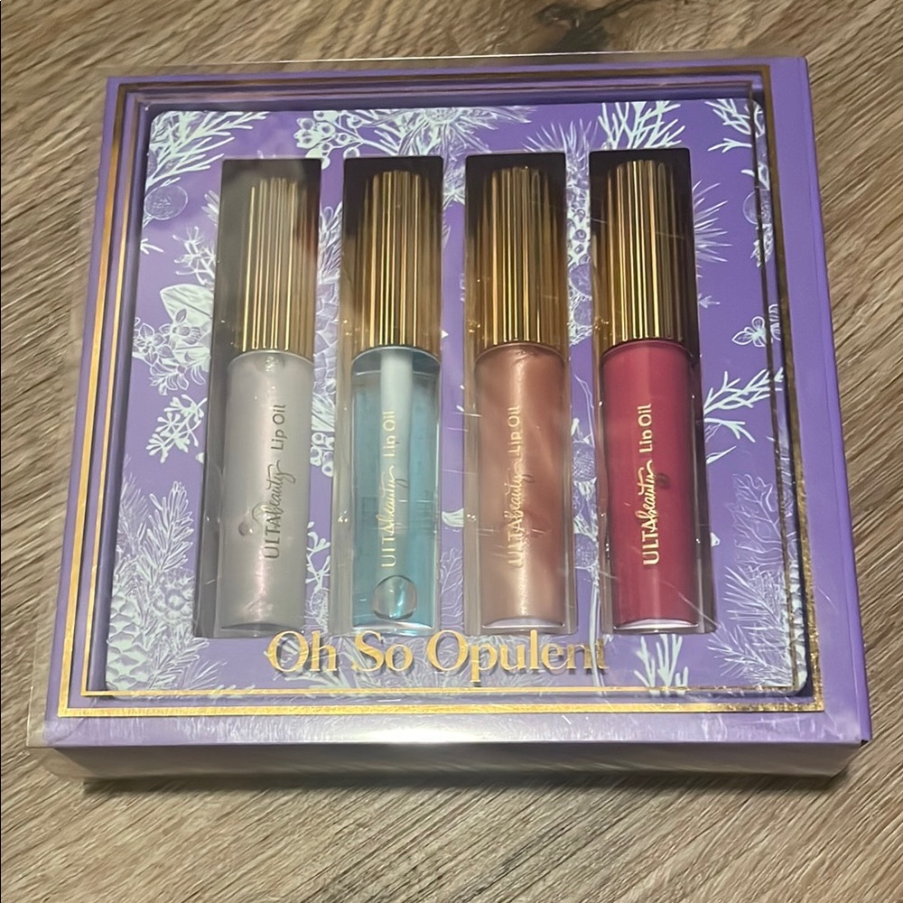 Blue and White Lip Balm and Gloss Set